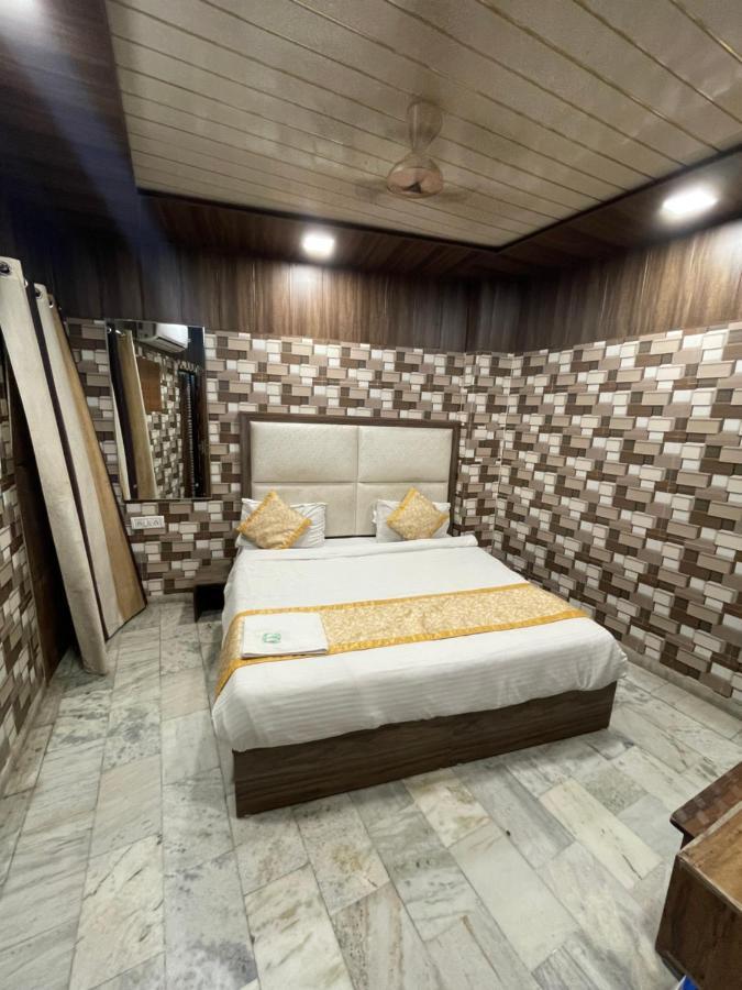 Fabhotel Dm Residency Amritsar Exterior photo