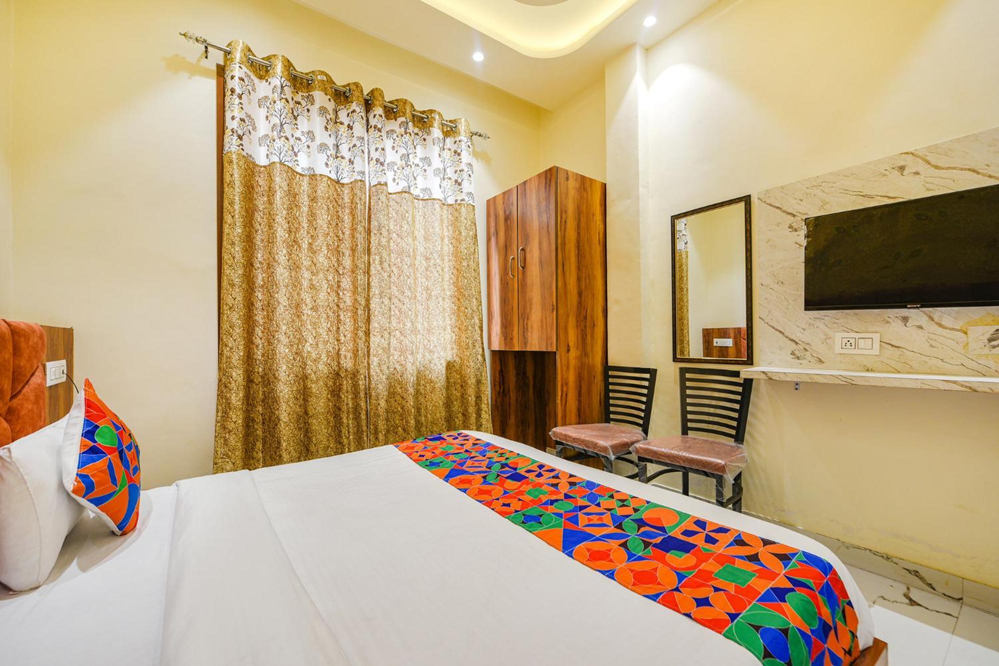 Fabhotel Dm Residency Amritsar Exterior photo